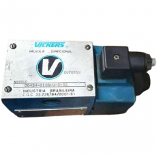 Válvula direcional DG4S4-012N-U-B-60 - VICKERS usada