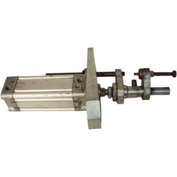 diâmetro 50mm, curso 80mm, dupla ação, amortecimento pneumático regulável de fim de curso, detecção de posição, ISO 15552, ranhura para sensor