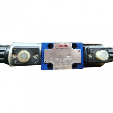 Válvula hidráulica REXROTH 4WE6J61/EG24N9K4 seminova