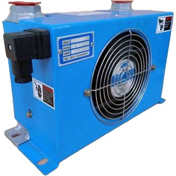vazão 60L/min, pressão de trabalho < 2MPa, energia do ventilador 38W, tensões 12VDC / 24VDC / 220VDC