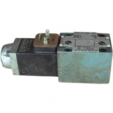 Válvula direcional REXROTH 4WE6G51/AG24NZ4 usada