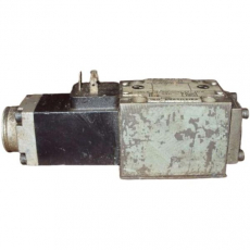 Válvula direcional REXROTH 4WE6EA51/AW22060NZ4 usada