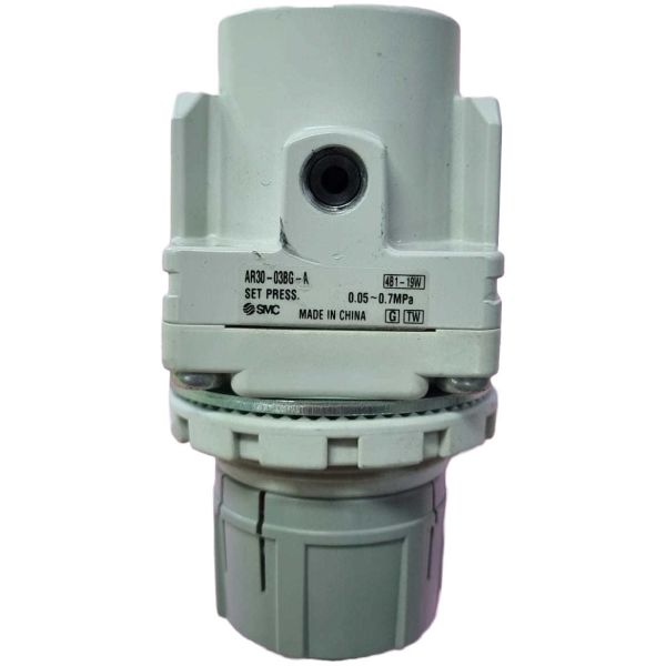 conexão rosca 3/8, vazão 2800Nl/min, conexão do man&ocirc;metro 1/8, sistema modular, travamento mecânico