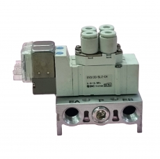 Válvula pneumática SY3120-5LZ-C4 - SMC usada