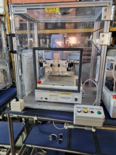 Máquina para colar MUSASHI SHOT MINI 200SX usada