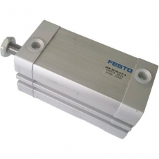 Cilindro pneumático ADN-32-50-APA 536275 32X50 - FESTO seminovo