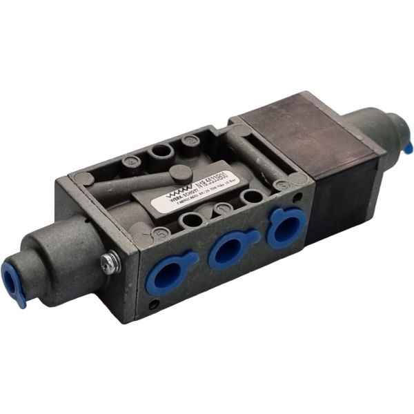 Série N18.000, conexão rosca 1/4BSP, 5 vias, atuador piloto, retorno autocentrante, 3 posições CF. Para fluxos intermediários com vazão de 2073 l/min à pressão de 7 bar.