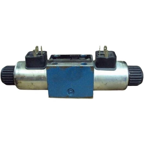 marca: Bosch <br />
modelo: 0810091207 <br />
estado: usada