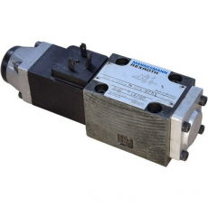 Válvula direcional REXROTH 4WE6D53/AG24NZ5L usada