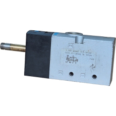 Válvula solenóide VUVS-L20-M32U-AZD-G18-F7 575258 - FESTO
