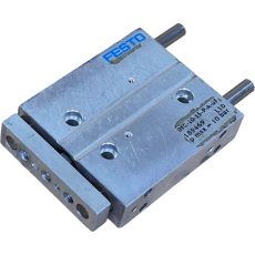 Cilindro pneumático DFC-10-15-P-A-GF 189469 10X15 - FESTO seminovo Cilindro pneumático DFC-10-15-P-A-GF 189469 10X15 - FESTO seminovo