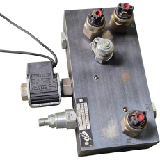 Bloco hidráulico GL22363, bobina 12VDC - JL usado Bloco hidráulico GL22363, bobina 12VDC - JL usado