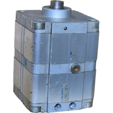 Cilindro pneumático ADVUT-100X2-15-PA 161144 100X15 - FESTO usado Cilindro pneumático ADVUT-100X2-15-PA 161144 100X15 - FESTO usado