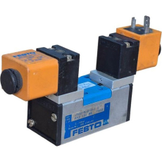 Válvula pneumática JMDD-5/2-D-1-C - FESTO usada Válvula pneumática JMDD-5/2-D-1-C - FESTO usada