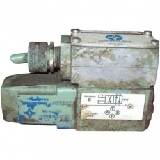 Válvula direcional DG4V 3 2A W B 10 - SPERRY VICKERS usada