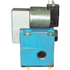 Válvula hidráulica 326591 - REXROTH usada