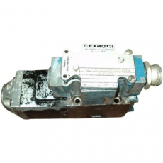 Válvula direcional REXROTH 4WE6GA52/BW110N9 usada