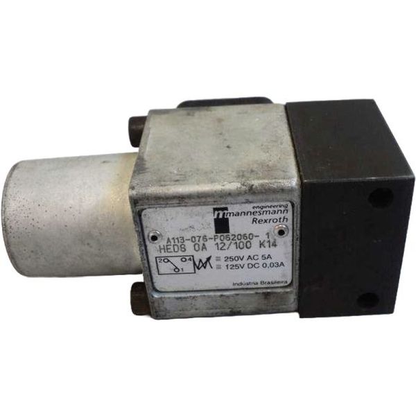 montagem tubular, ajuste de pressão máximo 100 bar, conexão elétrica sem conector,  temperatura do fluido -25~80oC, fluido óleo mineral