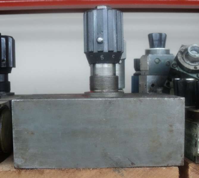 marca: Flutec <br />
modelo: DRVP30100P250 bar <br />
estado: seminova