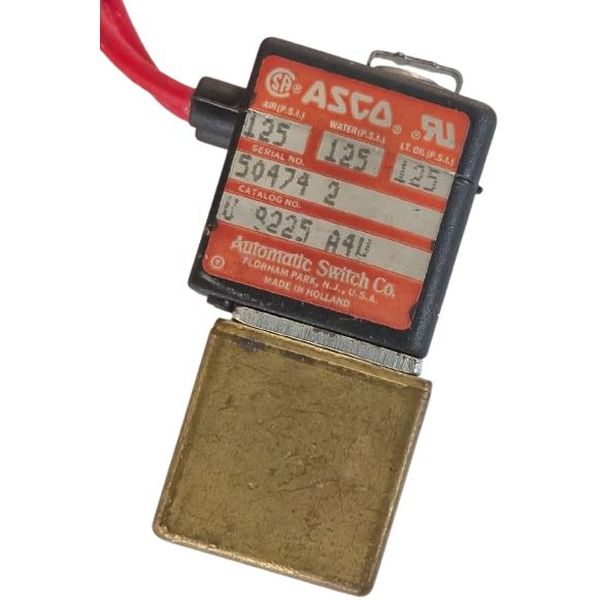 2/2 vias, conexão rosca 1/8npt NF, pressão 125psi,  fluido ar / água / óleo pouco agressivos, corpo quadrado em latão.
Bobina: 12VDC 7W FT MP-C-053 400-215-141 D