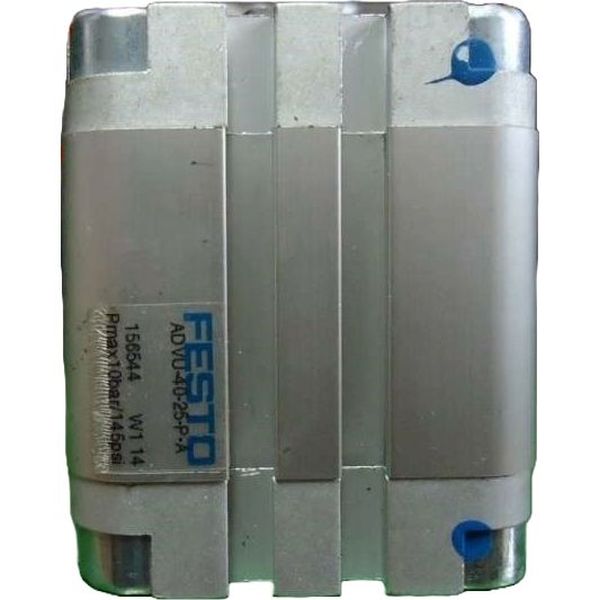cilindro compacto, diâmetro 40mm, curso 25mm, anéis/placas de amortecimento elástico nas posições finais de curso, detecção de posição