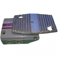 Pedal pneumático P2-22-K FL - SCHRADER BELLOWS seminovo Pedal pneumático P2-22-K FL - SCHRADER BELLOWS seminovo