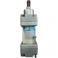 Cilindro pneumático DN4025PPV - FESTO seminovo