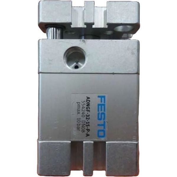 cilindro compacto normalizado com guia integrada, dupla ação, ISO21287, diâmetro 32mm, curso 15mm, anéis/placas de amortecimento elásticos nas posições finaisl, detecção de posição