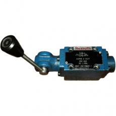 Válvula direcional manual 4WMM6D53/F - REXROTH usada