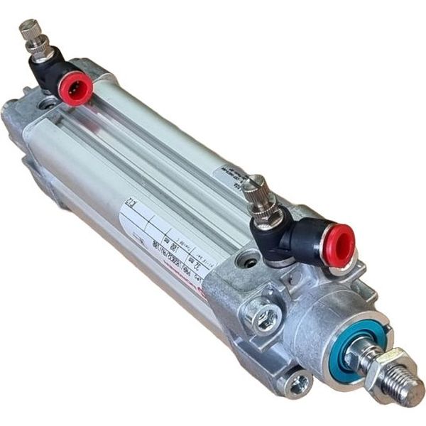 diâmetro 32mm,  curso 100mm, conexão rosca G1/8, meio de operação ar comprimido, ISO 15552, dupla ação, corpo alumínio, vedações PUR e NBR