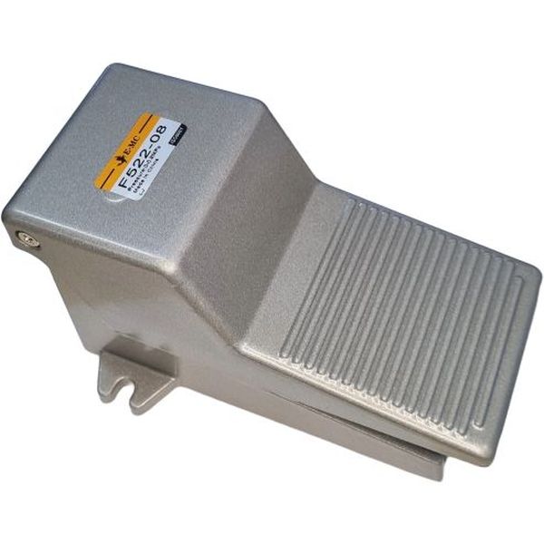 5/2 vias, conexão 1/4, acionamento pedal, retorno mola, pressão de trabalho 0...0,8MPa, meio de operação ar limpo