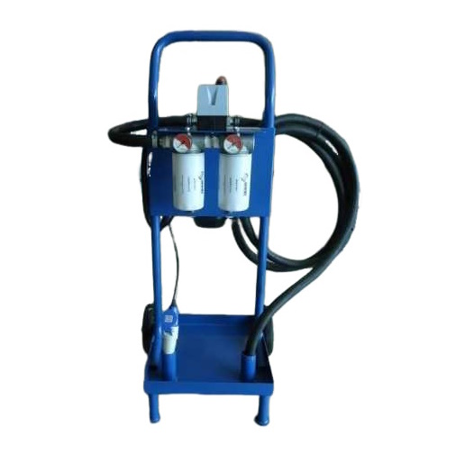 Composta de filtros, man&ocirc;metros, mangueiras, bomba de engrenagem, flange de ligação, motor elétrico, chave elétrica, tomada, carrinho 