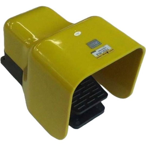 5/2 vias, conexão 1/8, acionamento pedal, com trava, proteção de plástico, pressão de trabalho 0...0,8MPa, meio de operação ar limpo