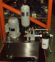 Unidade com tanque em inox sob encomenda
