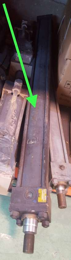 Cilindro hidráulico 826BB2HLT34A1219 - PARKER seminovo
