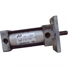 Cilindro pneumático AVCF 1X1 1/4 - PHD usado