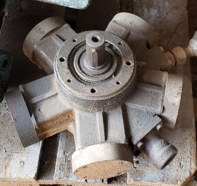 Motor hidráulico, vazão de 20 a 80 l/min, pressão de 350 bar, temperatura - 20°C a +80°C